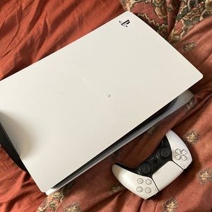 I’m selling a ps5 and one controller